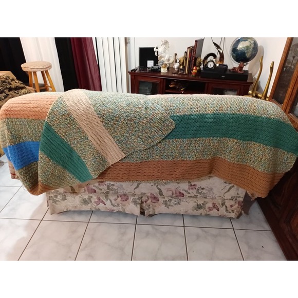XL Vintage Handmade Afghan Blanket 87"x 65" - Picture 4 of 5